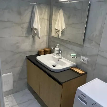 New Brilant Apartman Tirana