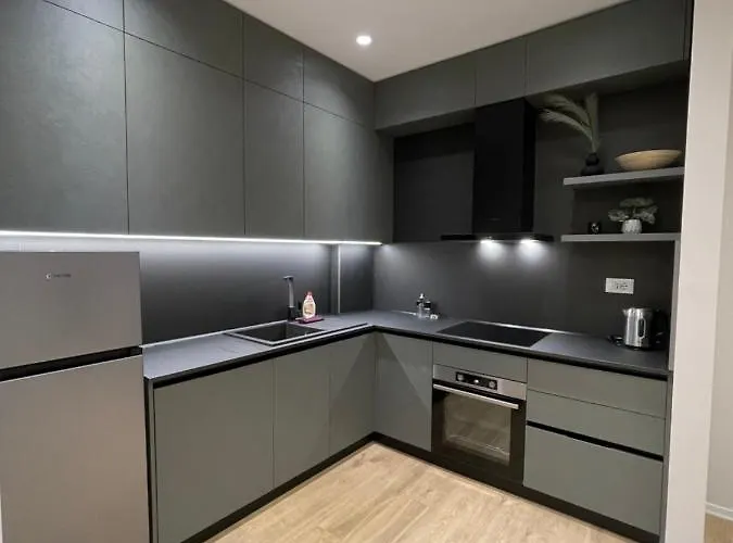 New Brilant 티라나